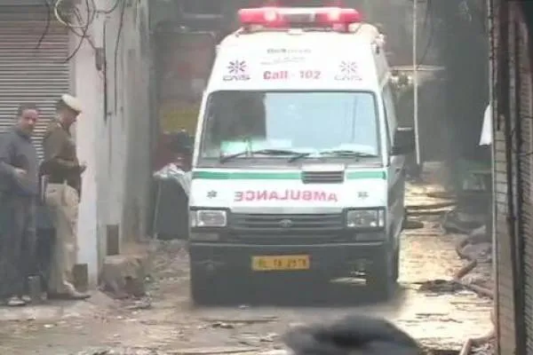 Big Breaking:अनाज मंडी में लगी भयंकर आग अब तक 32 की मौत..!