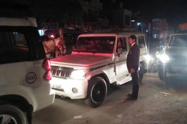 फतेहपुर:शहर भीतर लगे जाम के झाम में फंसे सैकड़ो वाहन..कई दूल्हे रास्ते में अटके..!