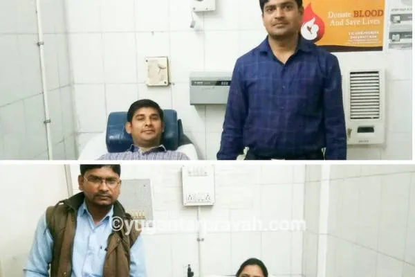 UP:फतेहपुर में बिजली विभाग कर्मी ने पत्नी संग मिल इस अंदाज़ में मनाई मैरिज एनिवर्सरी..हो रही है चर्चा.!