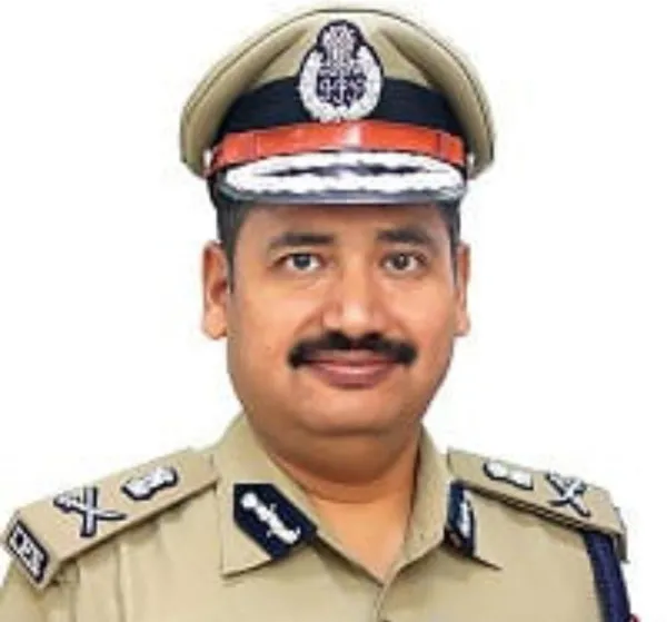 Up Ips Transfer List : यूपी में 9 सीनियर आईपीएस अफसरों के तबादले,कानपुर पुलिस कमिश्नर बीपी जोगदंड का हुआ तबादला,IPS आर. के स्वर्णकार बनाए गए कानपुर के पुलिस आयुक्त