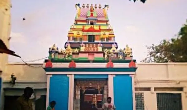 Visa Mandir In Hyderabad : हैदराबाद के इस अनोखे मंदिर में VISA पाने के लिए लोग लगाते हैं अर्जी!