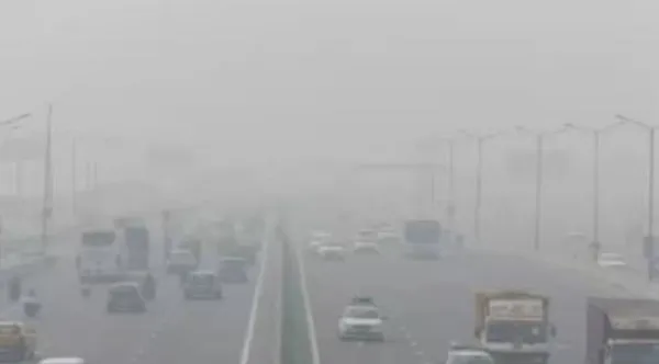 Delhi-Ncr Air Pollution: दिल्ली एनसीआर में स्मॉग ने थामी जीवन की रफ्तार ! दमघोंटू जहरीली हवा शरीर को पहुंचा रही नुकसान