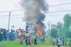 Amroha Tazia News : अमरोहा में हाईटेंशन लाइन से टकराया ताजिया,तेज धमाके से लगी ताजिये में आग,2 की मौत- 3 दर्जन से ज्यादा घायल