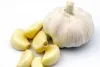 Raw Garlic For Health In Hindi: डायबिटीज और कोलेस्ट्रॉल से पाना चाहते हैं निजात, अपनाए ये घरेलू नुस्खा